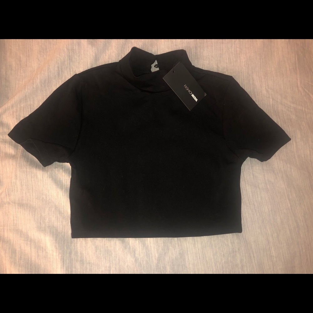 Black crop top